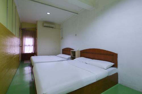 Oyo 89784 Impiana Hotel