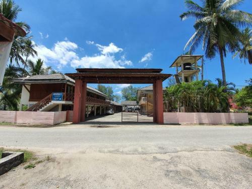 Hotel Oyo 90278 Redzwan's Beach Resort