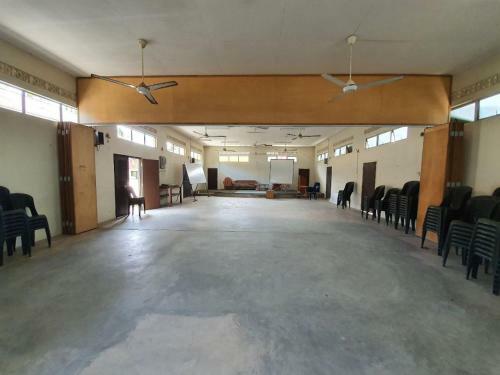 Hotel Oyo 90278 Redzwan's Beach Resort