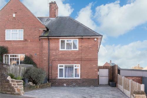 City House - Modern & Cosy 2bed Home From Home