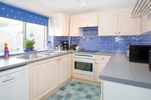 Bright Oxford Apartment