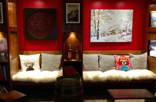 Hostal Chambre D'h�tes La Grange Des Ecrins