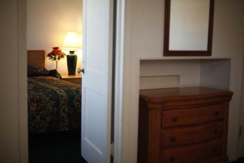 Travelier Motel - Macon