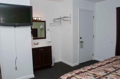 Travelier Motel - Macon