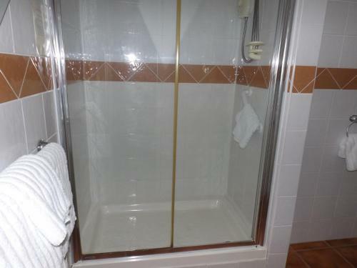 Hostal Rosedene Guest House