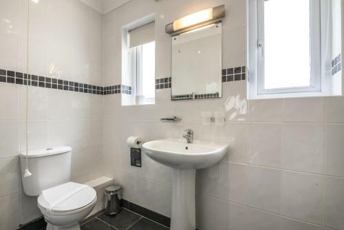 Pendine Heights - 2 Bedroom Apartment - Pendine