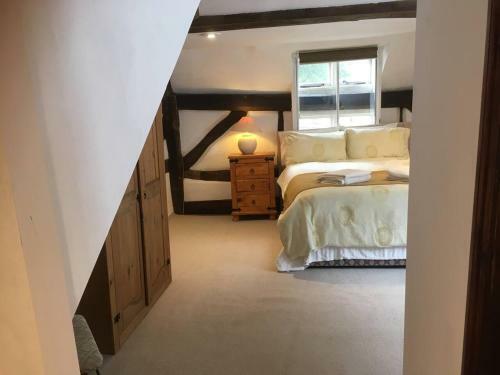 Cosy, Historic, Pet Friendly Cottage, Petworth