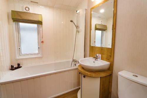Lodge Br56 At Pevensey Bay