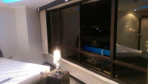 Thailand Pattaya Front Line Beach Apartment