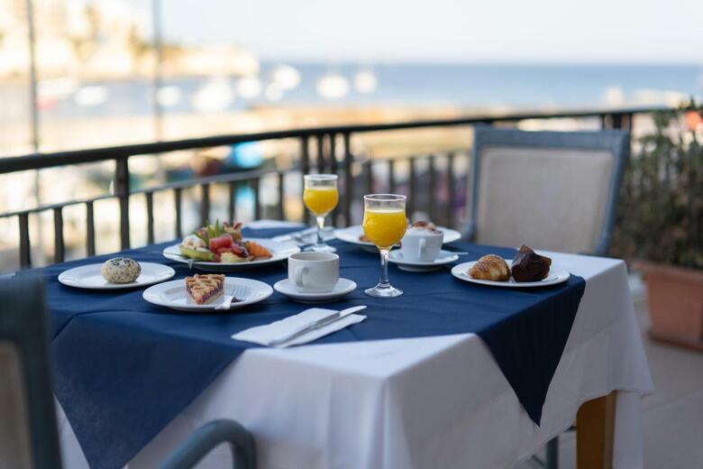 Calypso Hotel