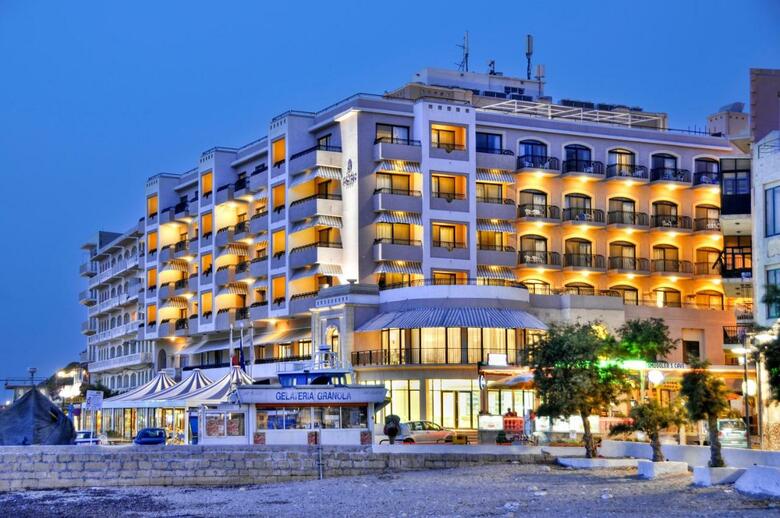 Calypso Hotel