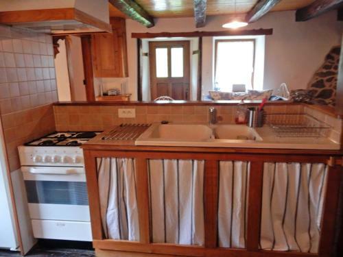 Holiday Home Le Pradal Villeneuve D Allier