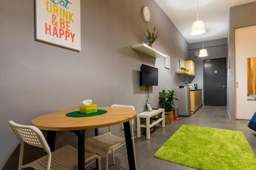 Apartamentos Proper Suites@empire Damansara