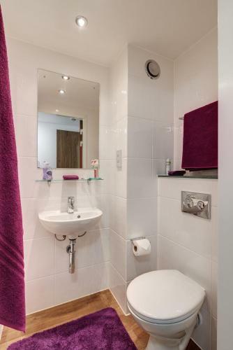 Posada Zeni Ensuites, Central Plymouth