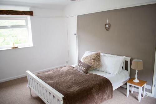 Afan Valley Holiday Home - Mountain Retreat!