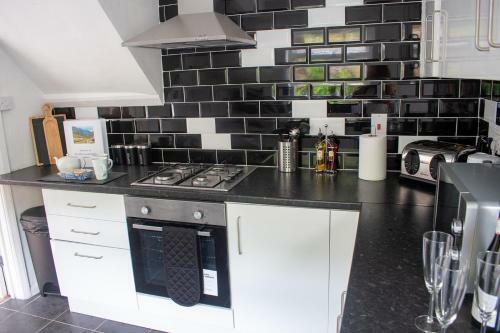 Afan Valley Holiday Home - Mountain Retreat!