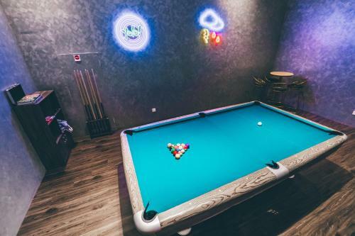 Hostal J Residence