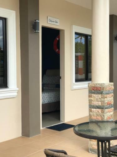 Hotel Anchorage Inn Moalboal