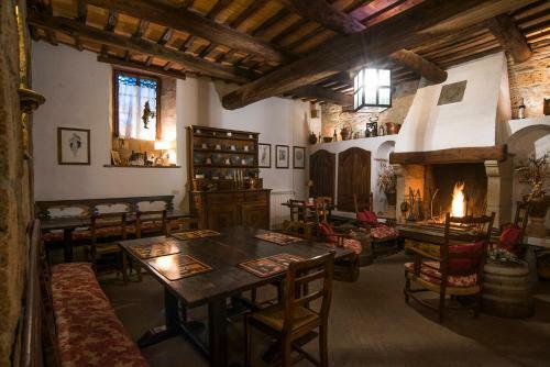 Hotel Castello Di Proceno Albergo Diffuso In Dimora D'epoca