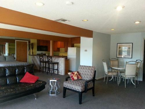 Lodge At Turkey Cove