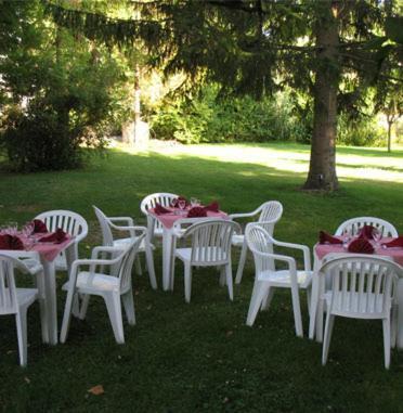 Hotel Auberge Du Val Des Bois