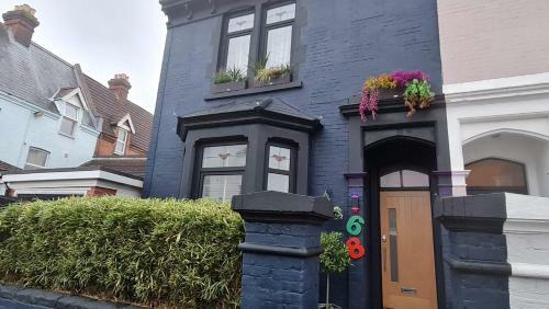 Cottage Grove Homestay Rooms