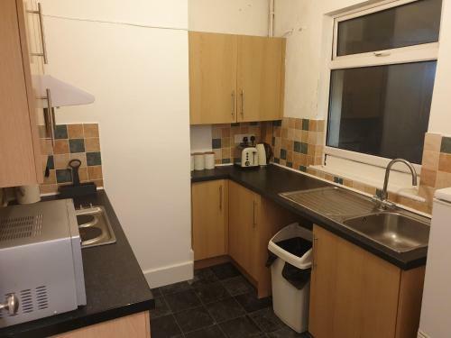 Kings Lodge Apartments