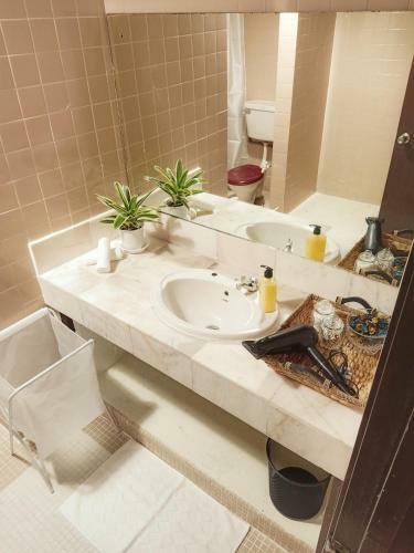 Famisa Eastern Gold Service Apartment
