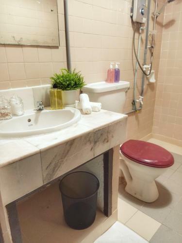 Famisa Eastern Gold Service Apartment
