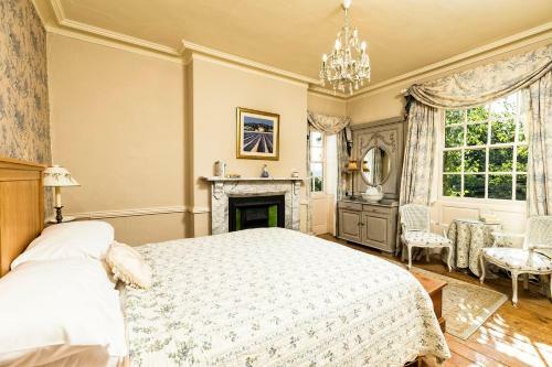 Ovington House
