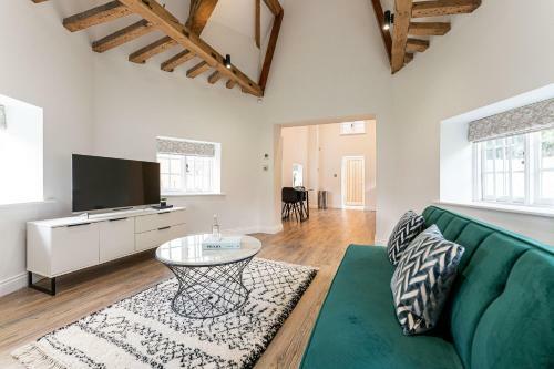Luxury Converted 1 Bedroom Rugby, Near M1 And M6