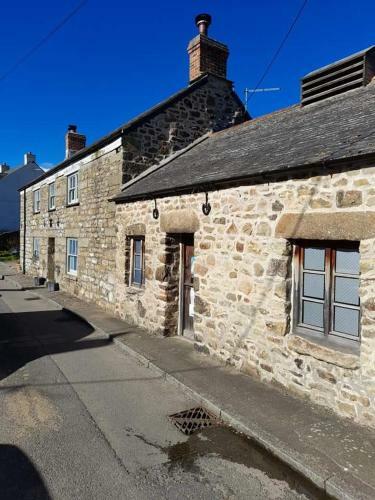 Anvil House, The Old Forge