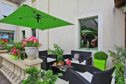 Hotel Logis H�tel Les Voyageurs