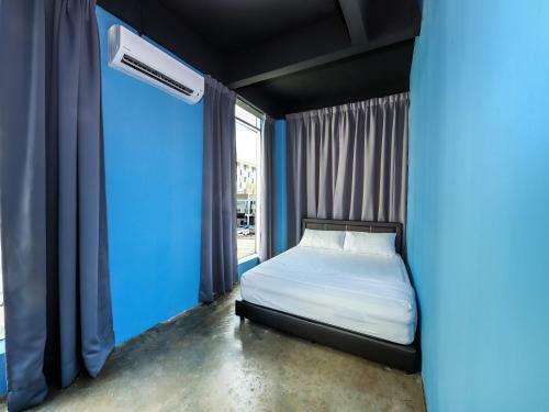 Hotel Spot On 89956 The Blue Malacca