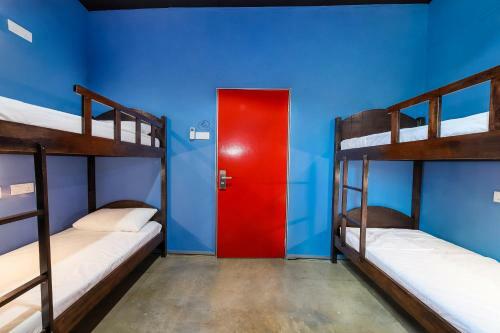 Hotel Spot On 89956 The Blue Malacca