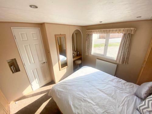 Luxury 2 Bedroom/two Bathroom (sleeps 6) Caravan