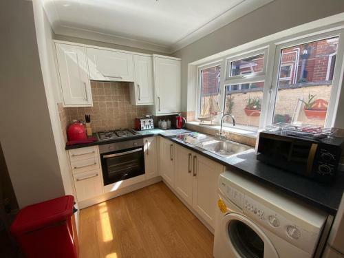 Sandown Seaside Apartment Ground Floor