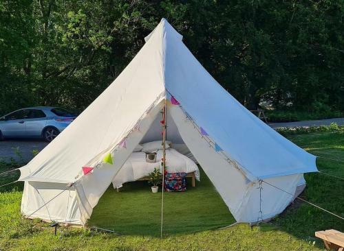 4 Meter Bell Tent - Up To 4 Persons Glamping 10