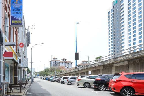 Oyo Home 90244 Dkeris 2bhk Apartment
