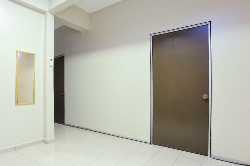 Oyo Home 90244 Dkeris 2bhk Apartment