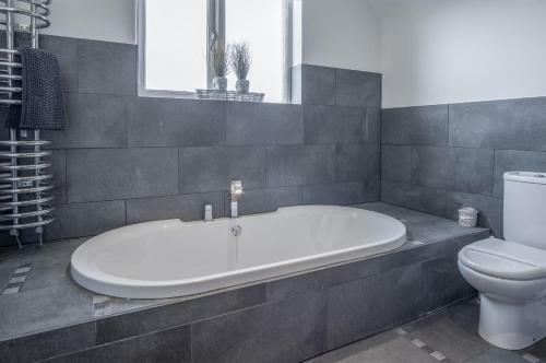 Soldeu - 3 Bedroom Holiday Home - Saundersfoot