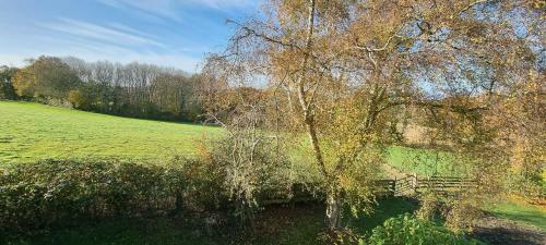 Charming 3 Bed Cottage With Beautiful Rural Views