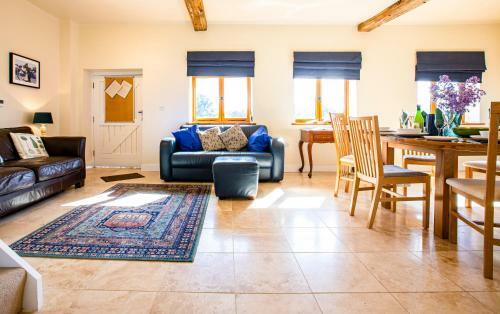 Fabulous Listed Barn With The Best Valley View