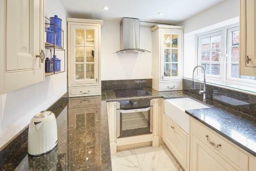 Host & Stay - Rose Cottage