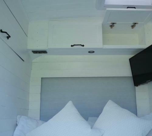 Superb 4 Berth Campervan With Kingsize Bed