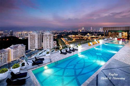 Apartamento Spacious Designer Suite 2-7pax At Kl City