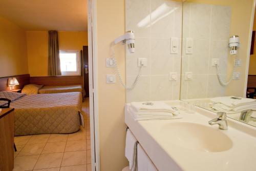 Hotel Ace Motel Ath�e