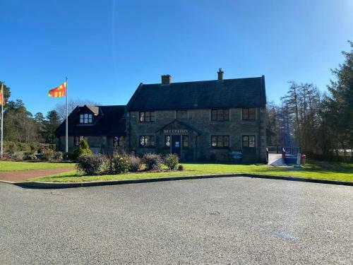 Aintree Lodge - Hot Tub - Northumberland