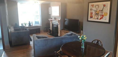 Grove Road Cottages - Group Bookings
