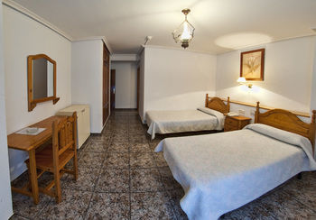 Hotel Tierra De La Reina